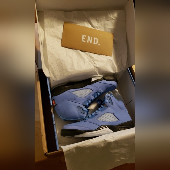 Jordan 5 UNC - Picture 3 of 4